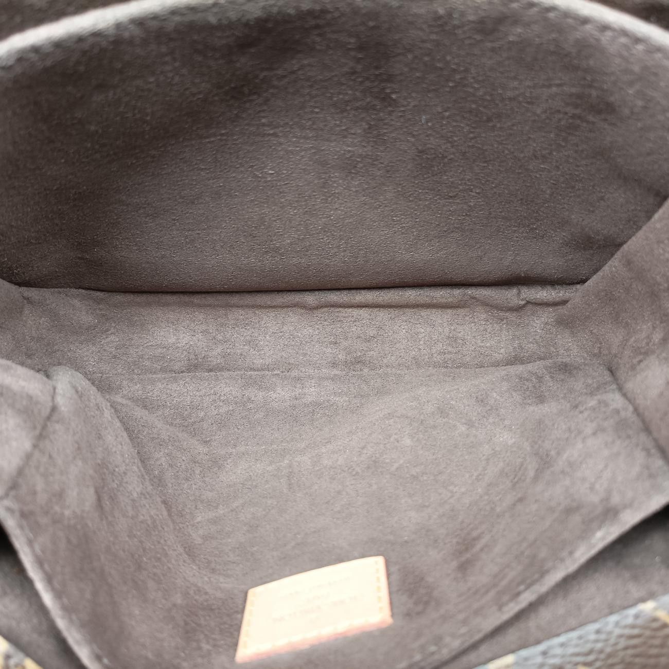Louis Vuitton Pochette Metis MM Monogram Brown Canvas Handbag — view 9