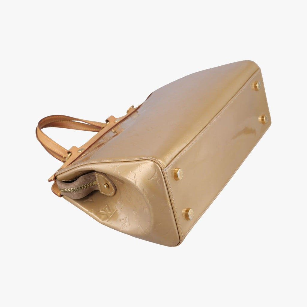Louis Vuitton Blair MM Beige Poudre Vernis Shoulder — view 7