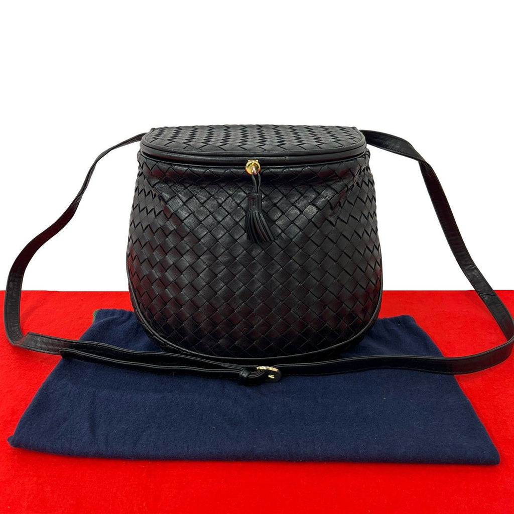 Bottega Veneta Intrecciato Leather Tassel Shoulder Bag Pochette Black