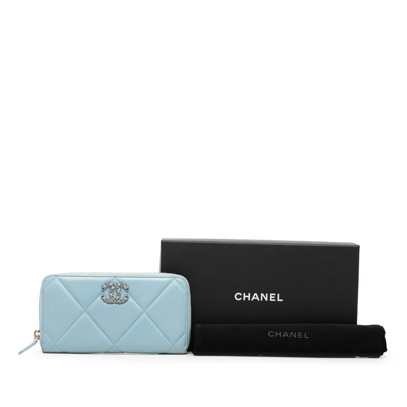 Chanel 19 Dizeneuf Quilted CC Logo Long Zip Wallet Blue Lambskin