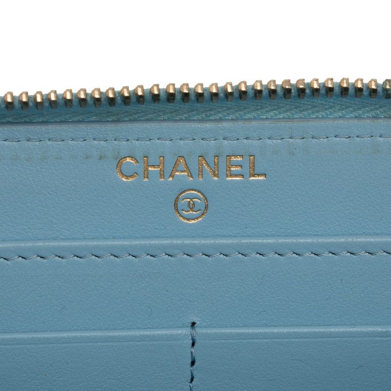 Chanel 19 Dizeneuf Quilted CC Logo Long Zip Wallet Blue Lambskin