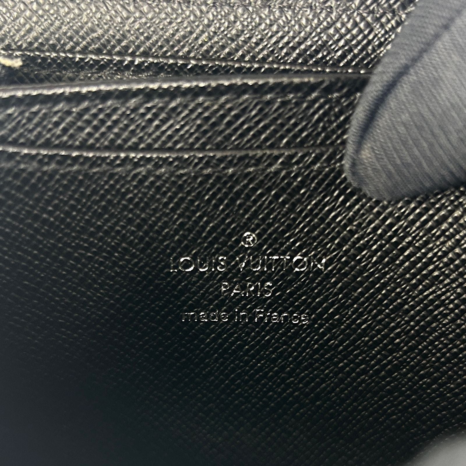 Louis Vuitton Zippy Coin Purse Epi Noir Leather Black Case Silver — view 4