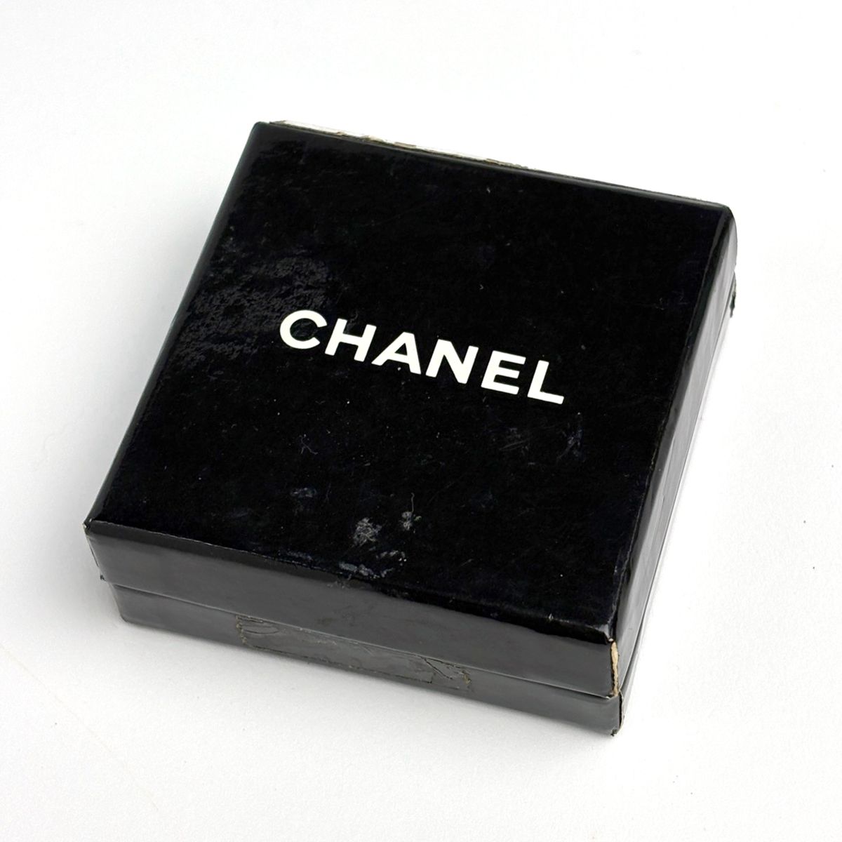 Chanel Coco Earrings Round Rhinestone Gold — view 6