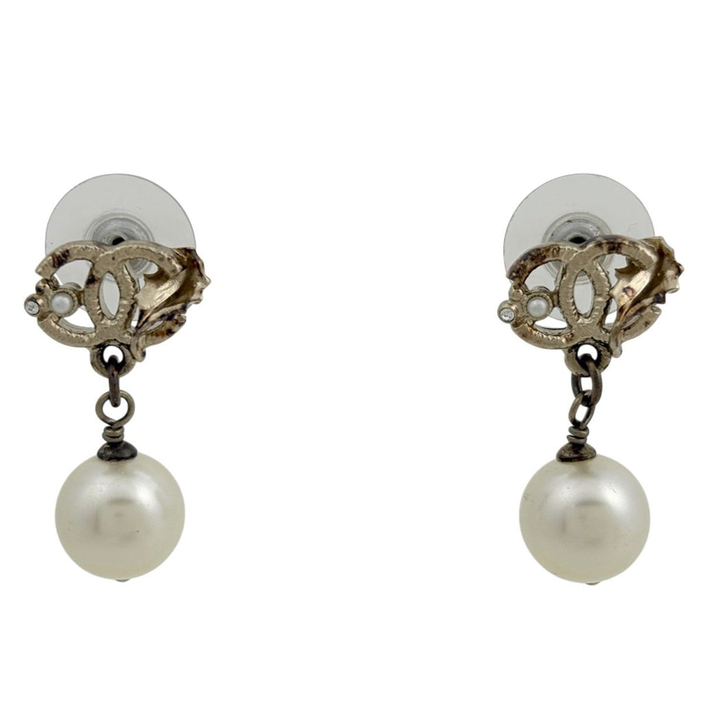 Chanel CC Logo Faux Pearl Earrings Swing Gold White