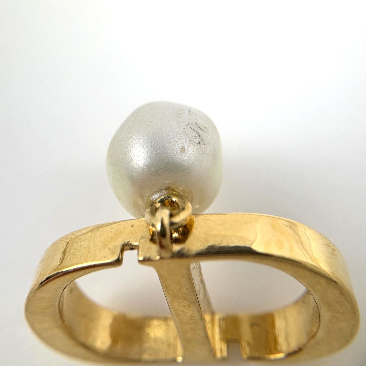 Dior Logo Faux Pearl Earrings CD Swing Gold Plated — view 4