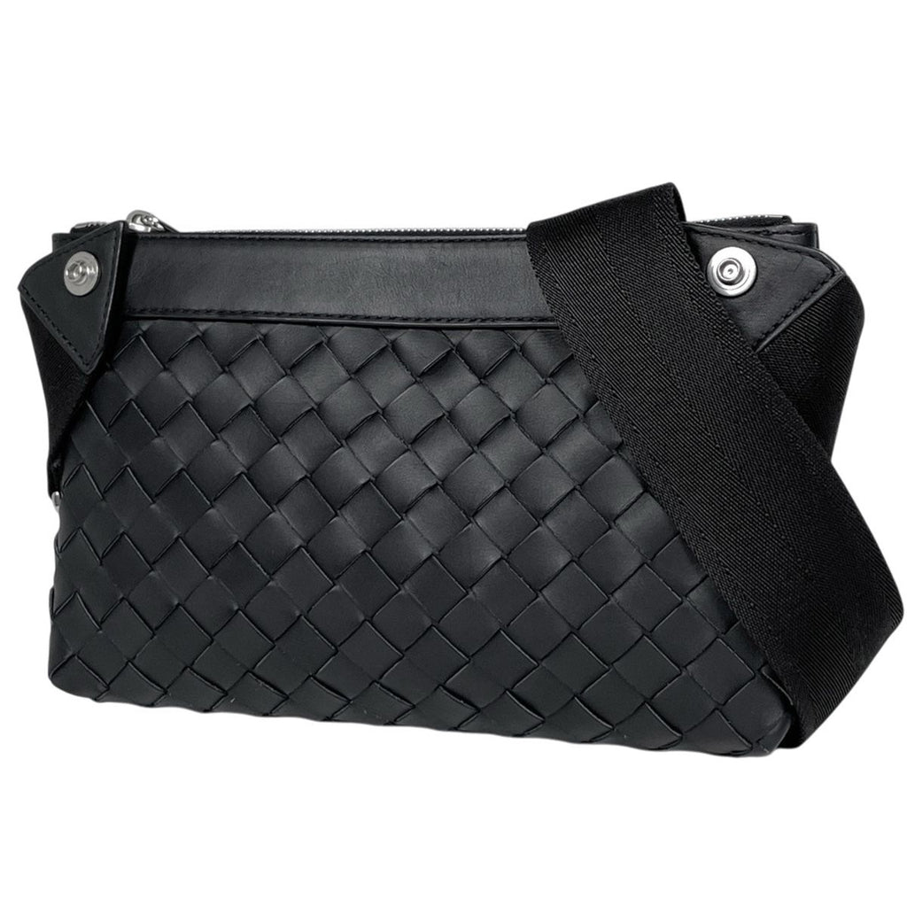 Bottega Veneta Intrecciato Shoulder Bag Braided Leather Black