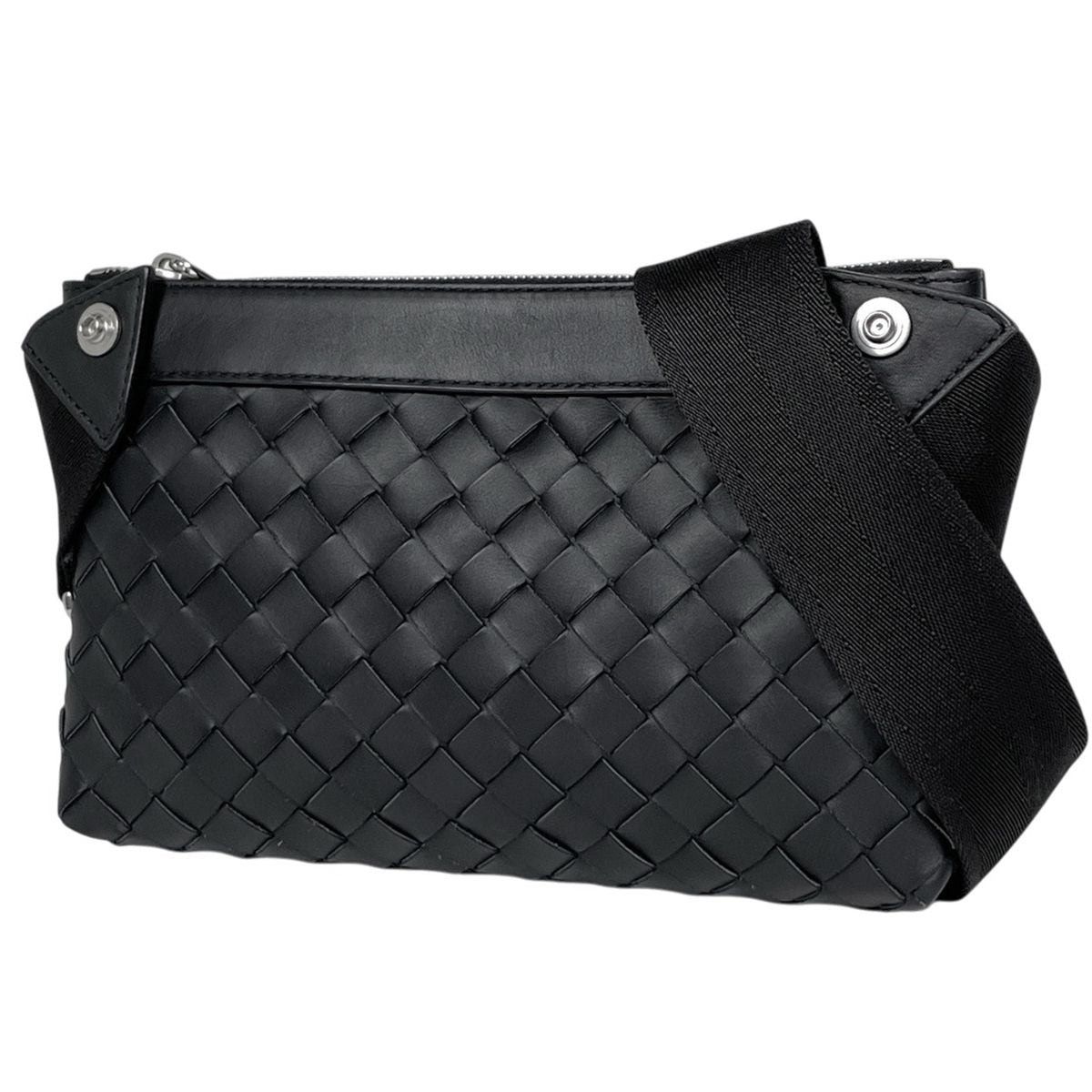 Bottega Veneta Intrecciato Shoulder Bag Braided Leather Black