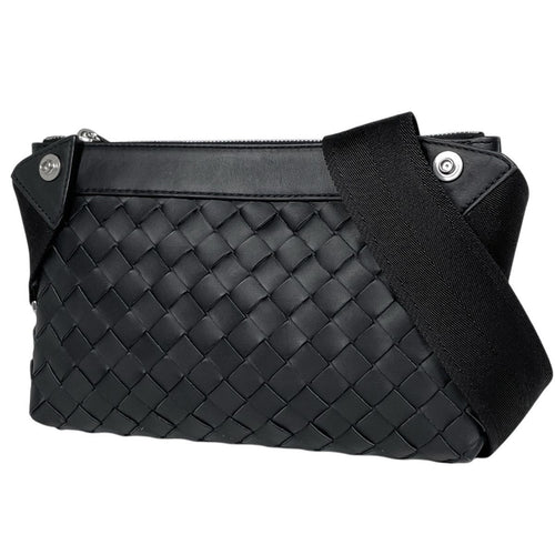 Bottega Veneta Intrecciato Shoulder Bag Braided Leather Black