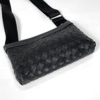 Bottega Veneta Intrecciato Shoulder Bag Braided Leather Black — view 2