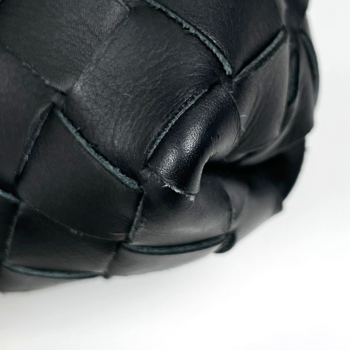 Bottega Veneta Intrecciato Shoulder Bag Braided Leather Black — view 3