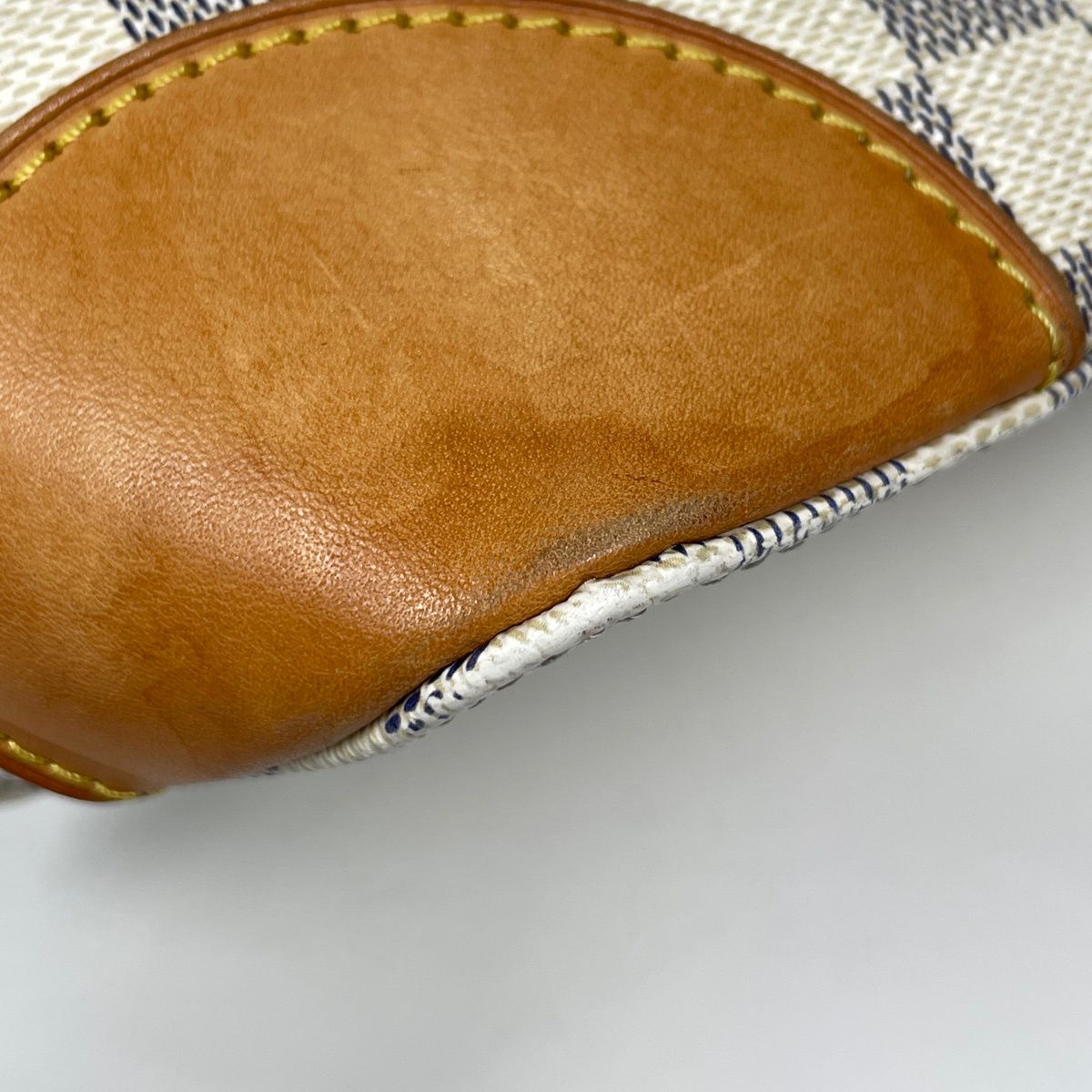 Louis Vuitton Hampstead PM Shoulder Tote Damier Azur White — view 3