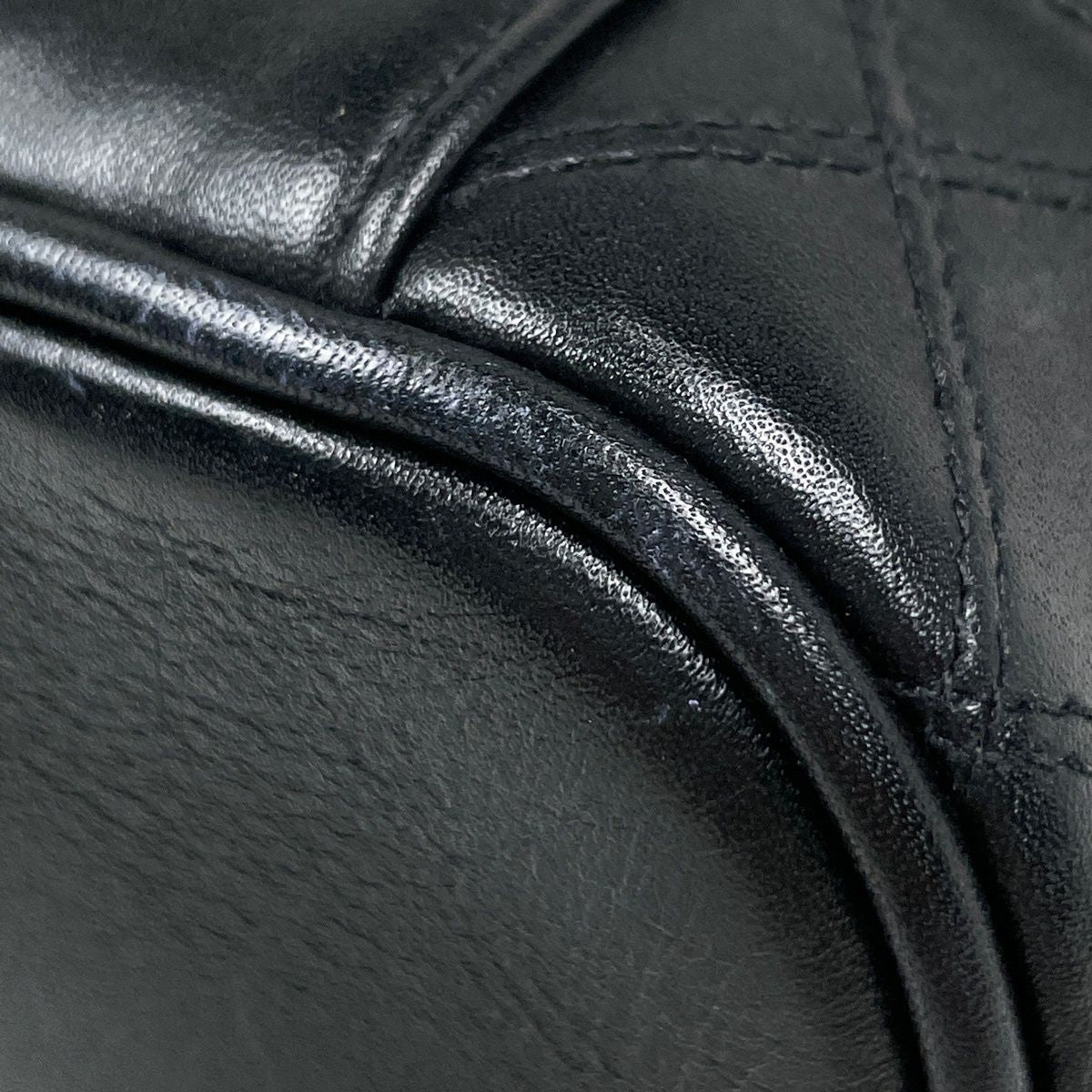 Chanel CC Logo Vanity Bicolor Makeup Pouch Leather Black — view 3
