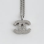 Chanel CC Logo Necklace Silver Plated — view 2