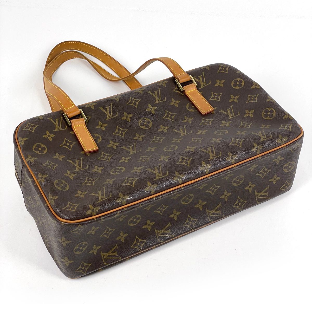 Louis Vuitton Cite GM Shoulder Bag Monogram Brown — view 2