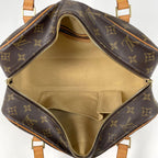 Louis Vuitton Cite GM Shoulder Bag Monogram Brown — view 7