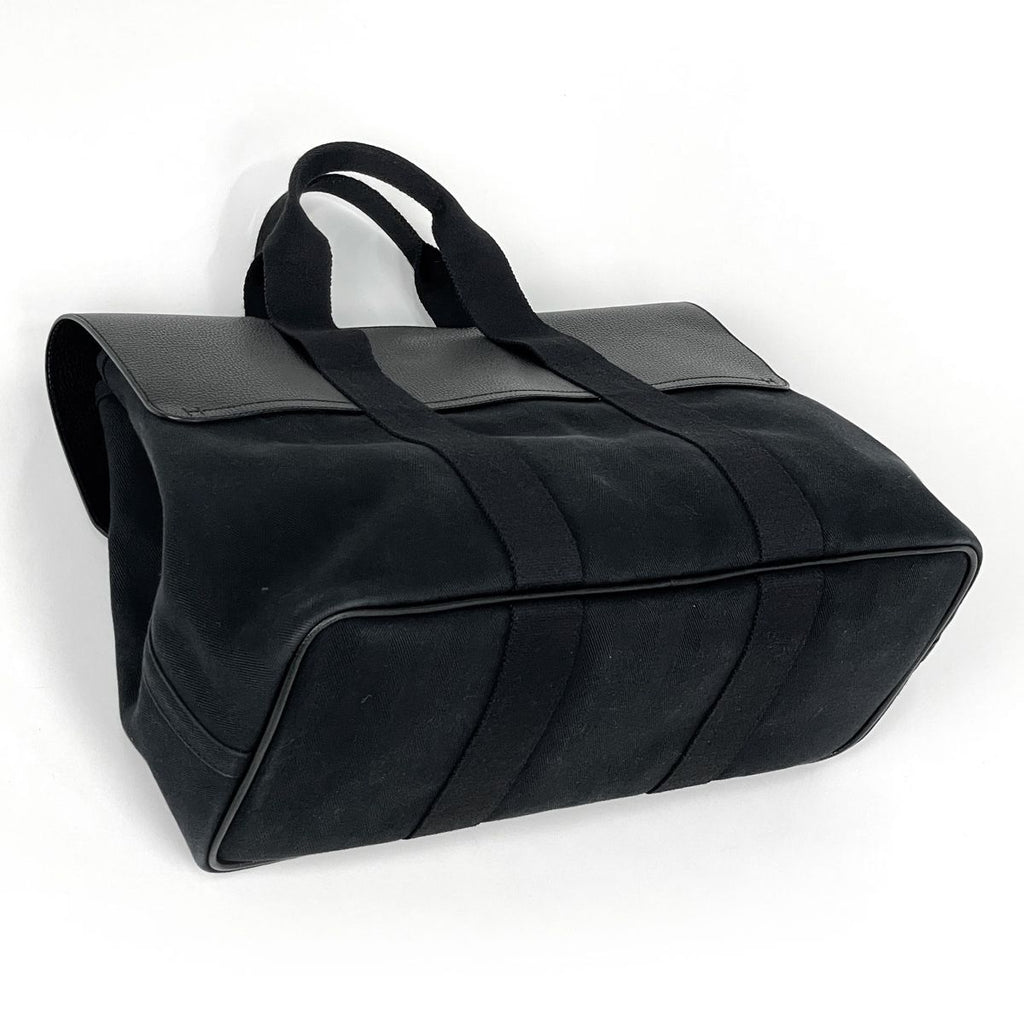 Hermes Valparaiso MM Tote Toilet Blanc Black — view 2