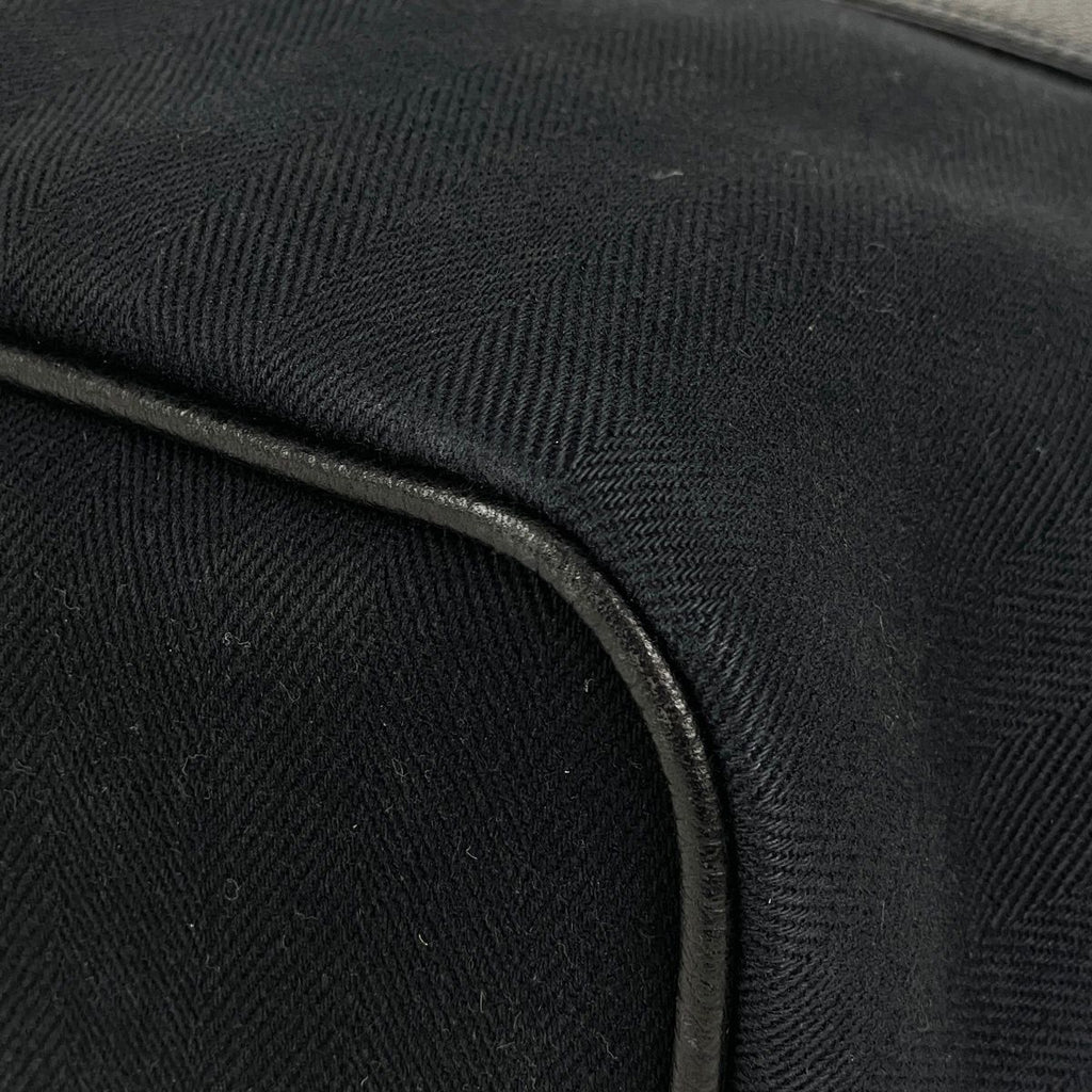 Hermes Valparaiso MM Tote Toilet Blanc Black — view 3