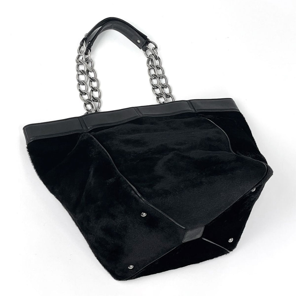 Chanel CC Logo Chain Tote Calf Hair Black — view 2