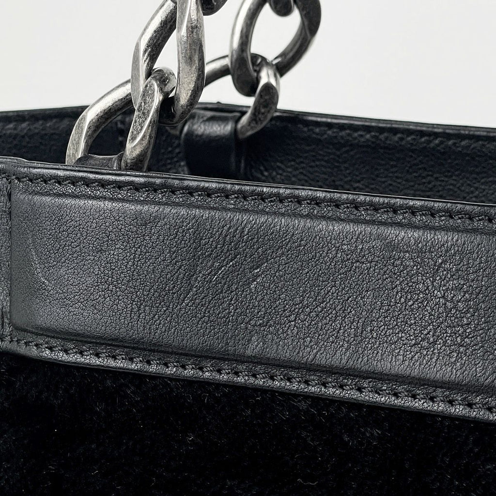 Chanel CC Logo Chain Tote Calf Hair Black — view 5