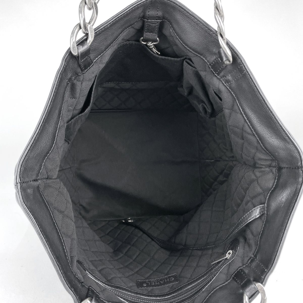 Chanel CC Logo Chain Tote Calf Hair Black — view 9