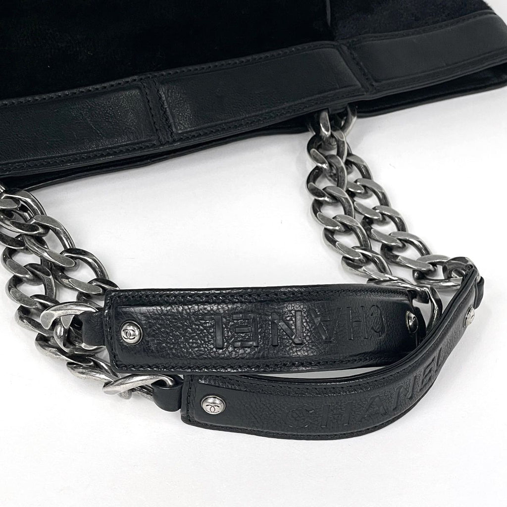 Chanel CC Logo Chain Tote Calf Hair Black — view 7