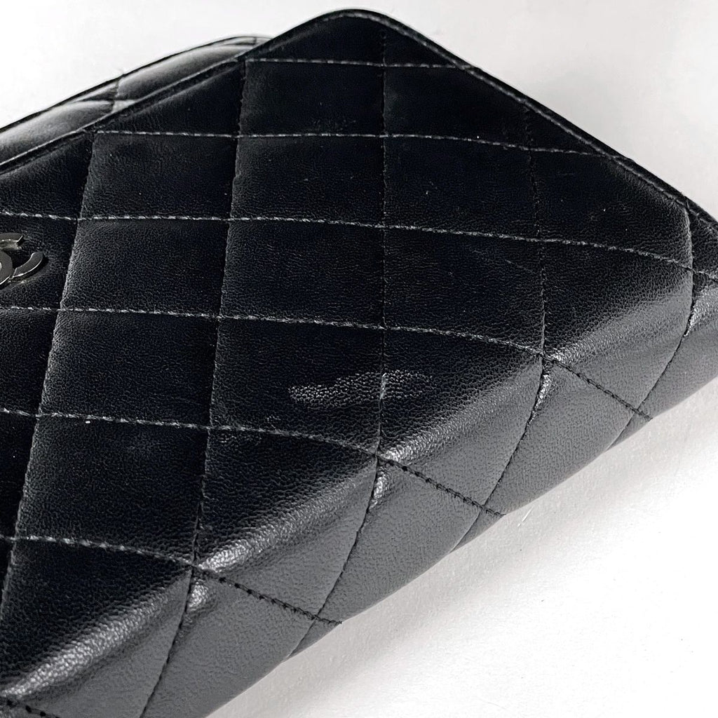 Chanel CC Logo Chain Wallet Shoulder Bag Leather Black — view 5