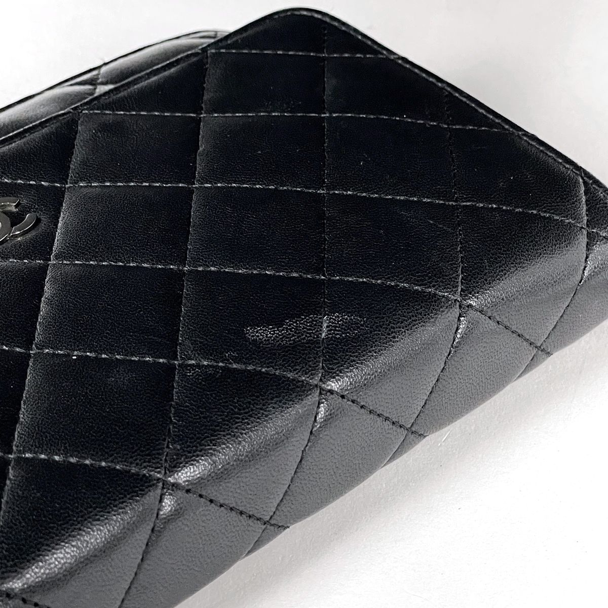 Chanel CC Logo Chain Wallet Shoulder Bag Leather Black — view 5
