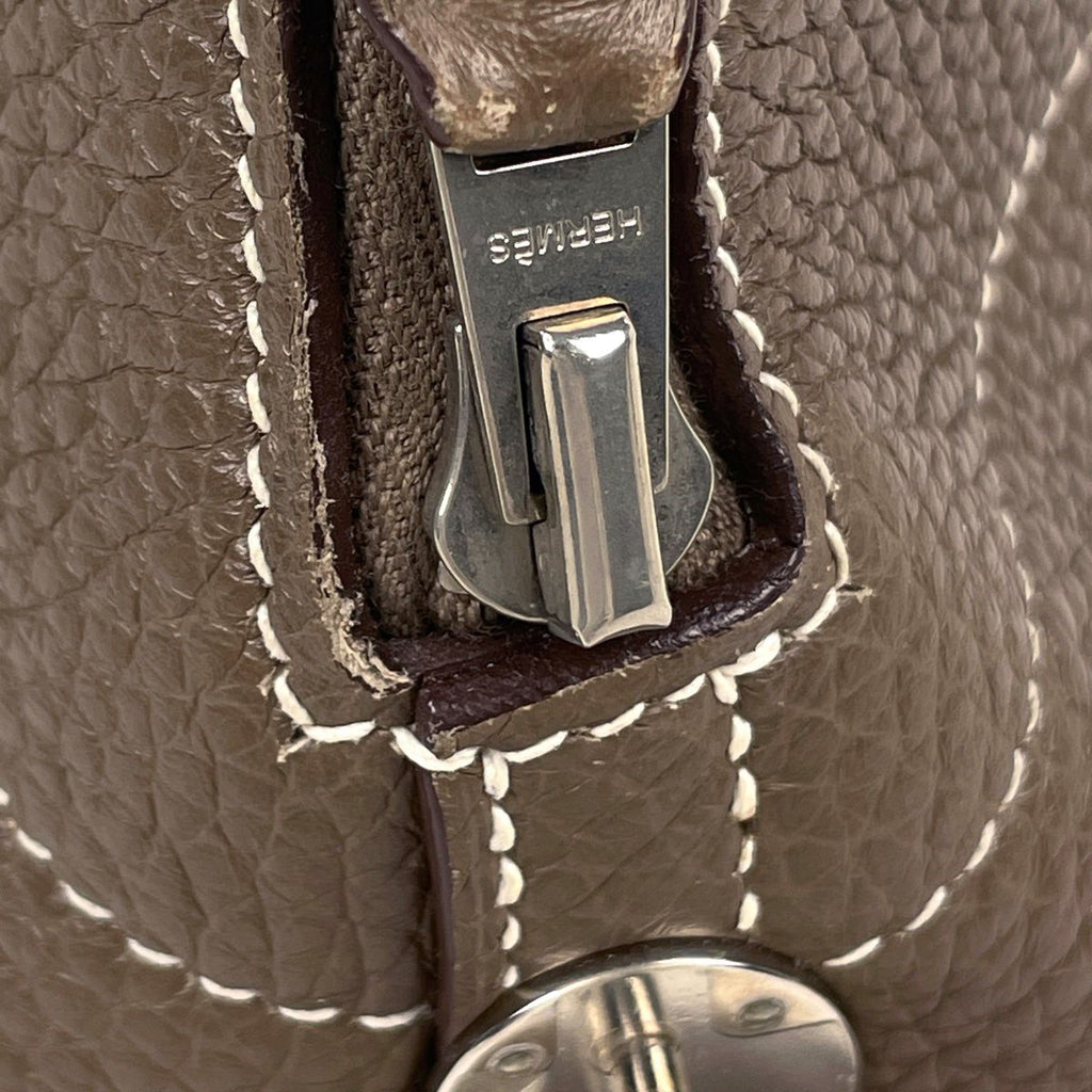 Hermes Bolide 31 2-Way Handbag Taurillon Clemence Etoupe — view 4