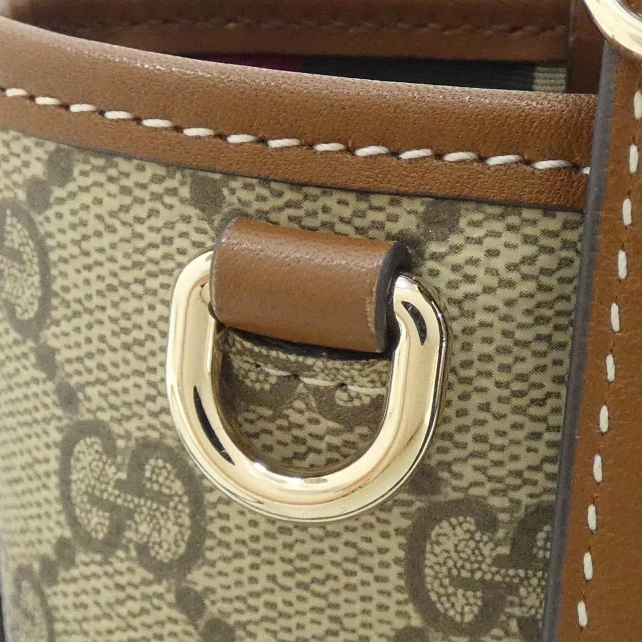 Gucci GG Emblem Faeuc — view 4