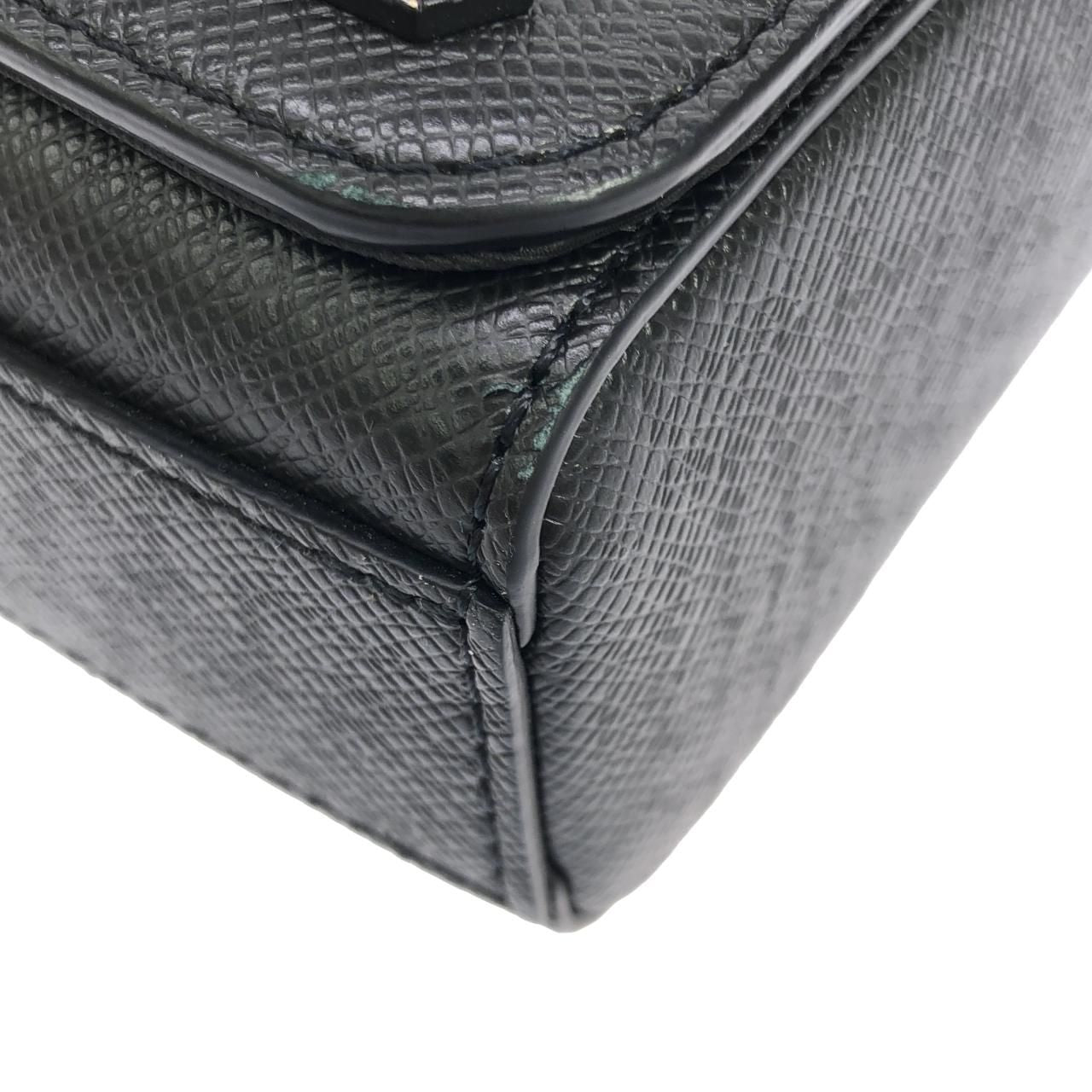 Louis Vuitton Taiga New Flap Messenger Shoulder — view 3