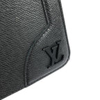 Louis Vuitton Taiga New Flap Messenger Shoulder — view 4