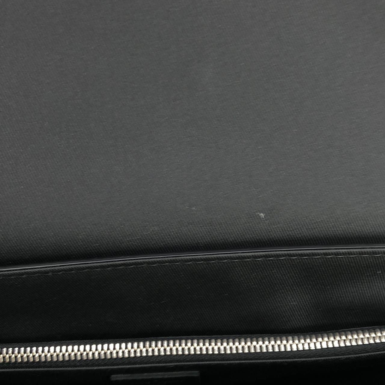 Louis Vuitton Taiga New Flap Messenger Shoulder — view 7