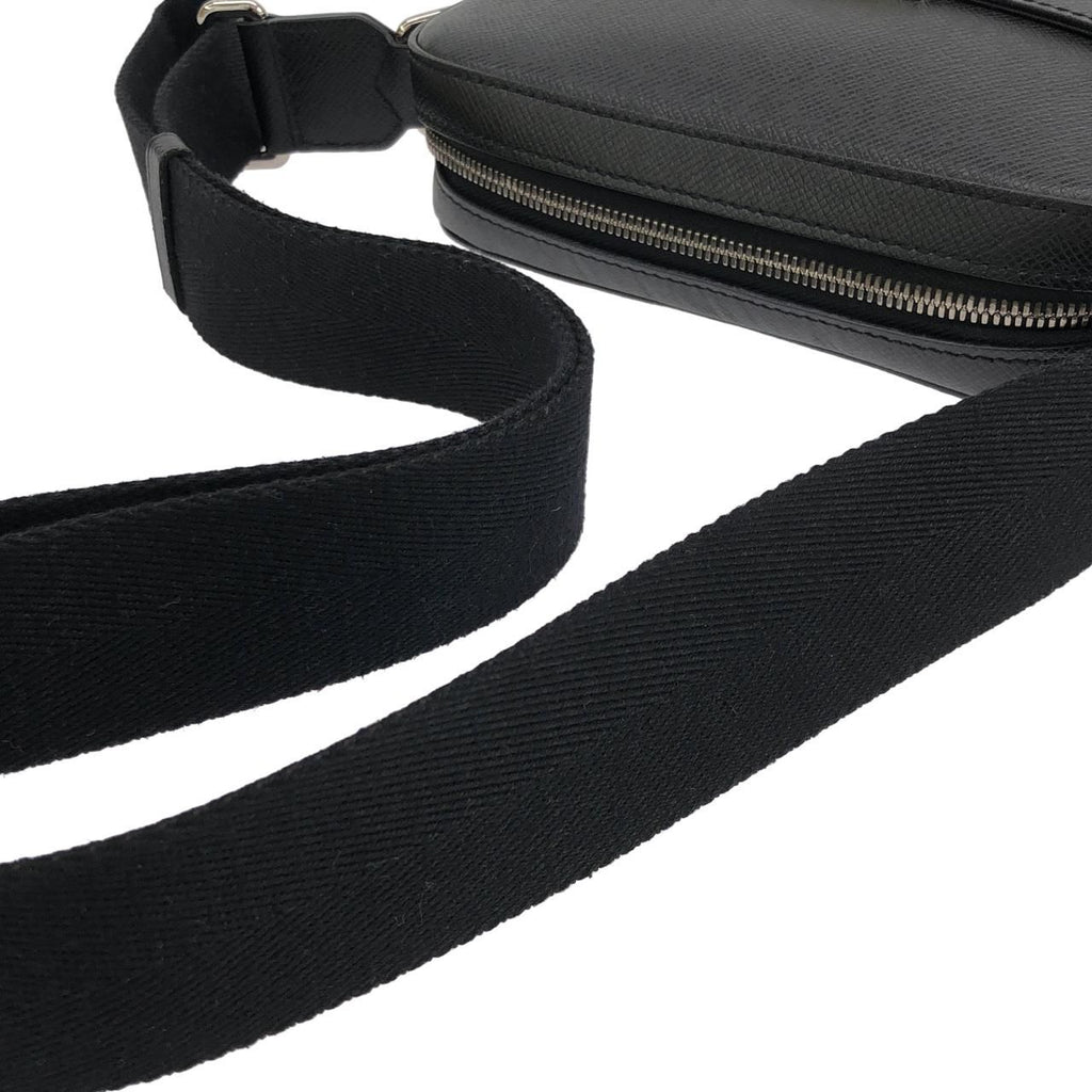Louis Vuitton Taiga Anton Pochette Shoulder — view 6