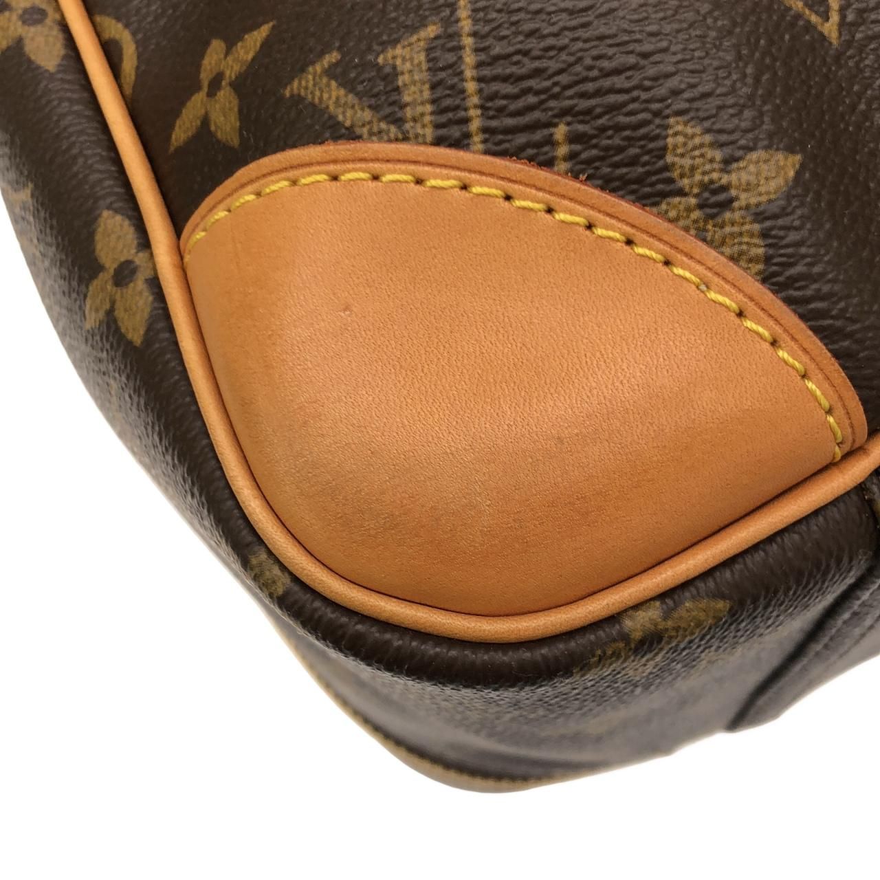 Louis Vuitton Monogram Sirius 55 — view 4