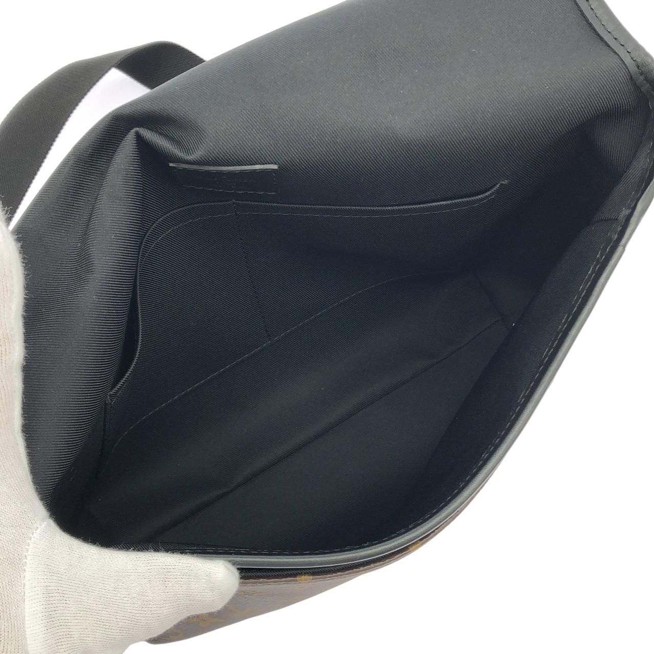 Louis Vuitton Monogram Macassar Magnetic Messenger Shoulder — view 7