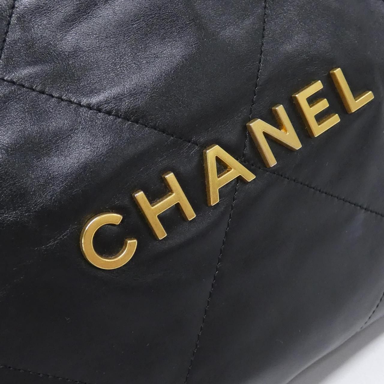 Chanel 22 Line Small Shoulder — view 5