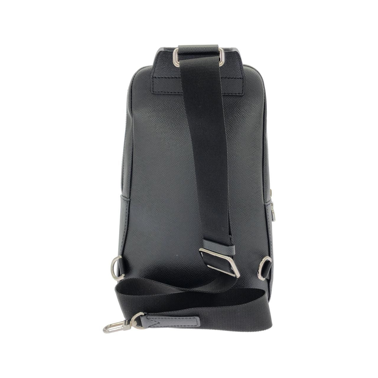 Louis Vuitton Taiga Avenue Sling — view 2