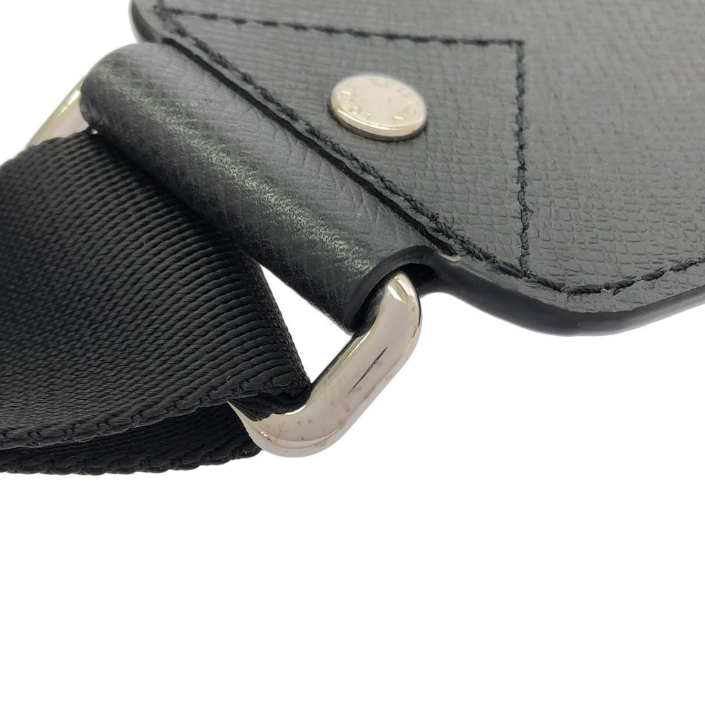 Louis Vuitton Taiga Avenue Sling — view 6