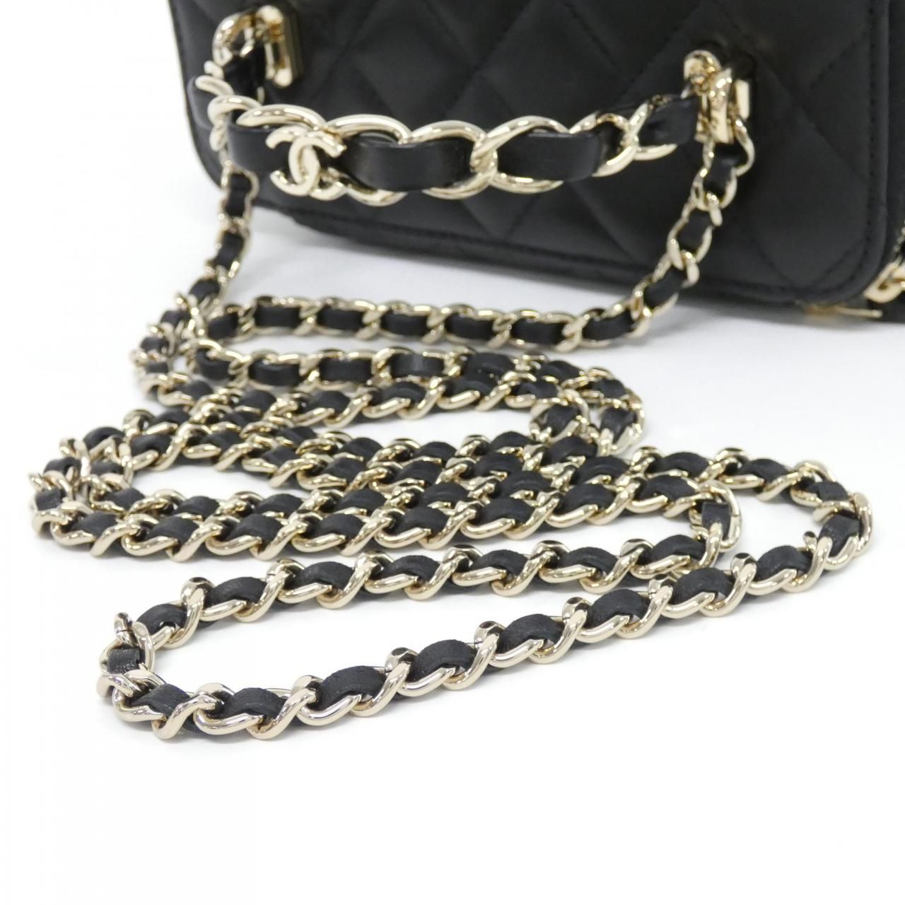 Chanel Bag Handbag Black — view 8