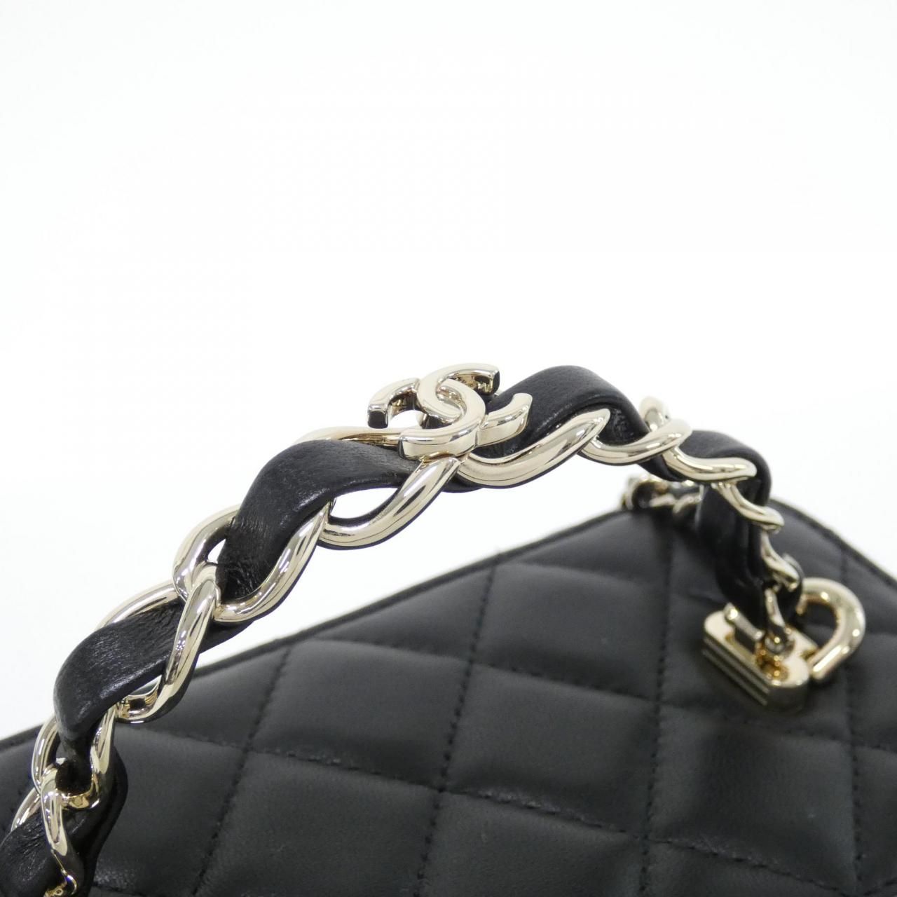 Chanel Bag Handbag Black — view 7