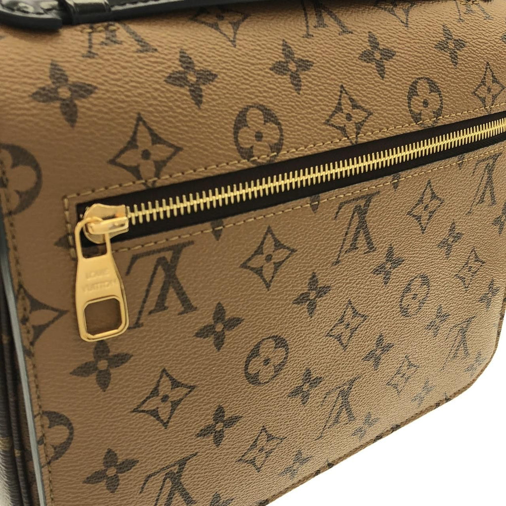 Louis Vuitton Monogram Reverse Pochette Metis MM — view 7
