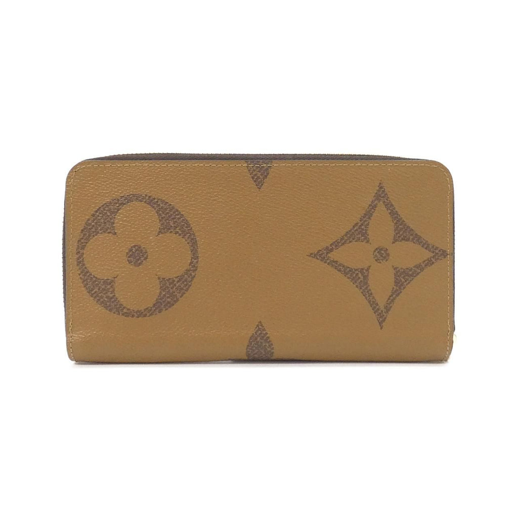 Louis Vuitton Monogram Giant Zippy Wallet — view 2