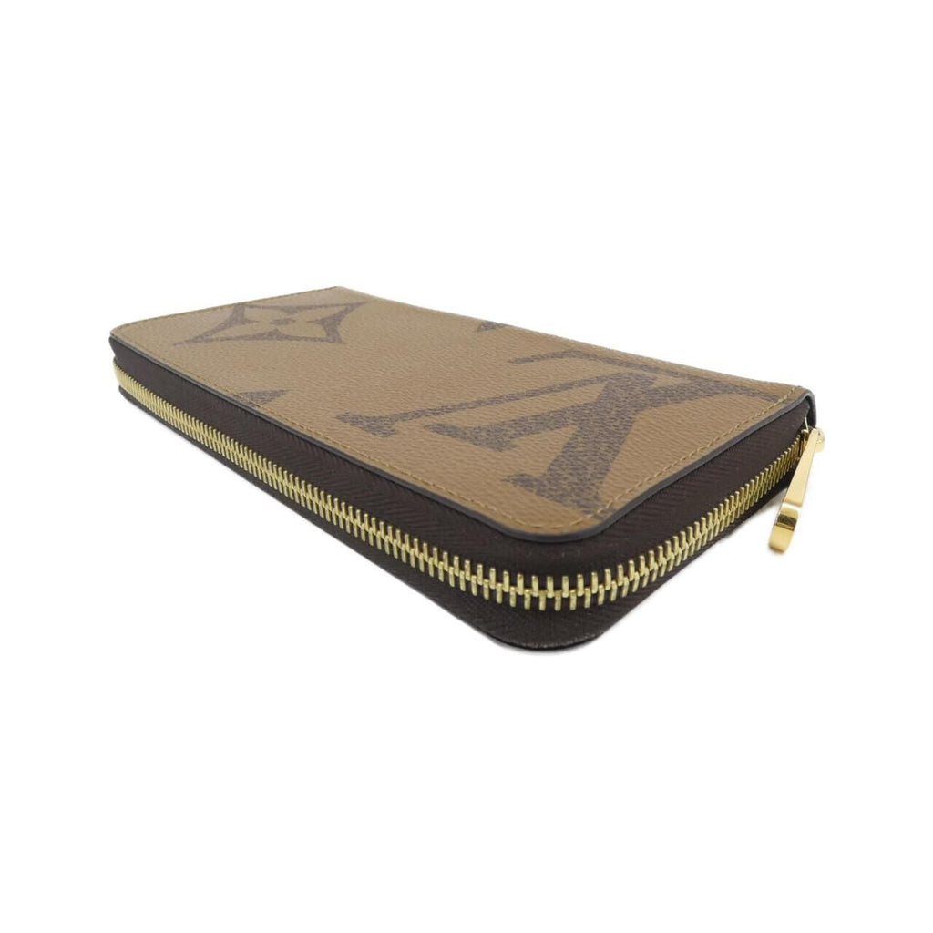 Louis Vuitton Monogram Giant Zippy Wallet — view 3