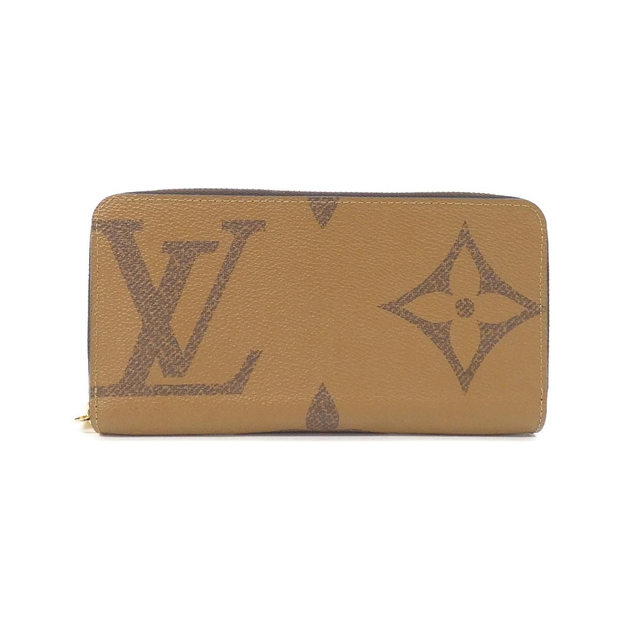 Louis Vuitton Monogram Giant Zippy Wallet