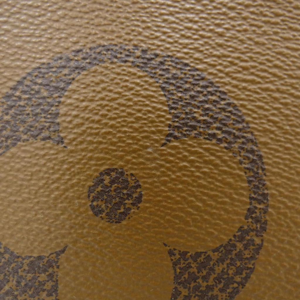 Louis Vuitton Monogram Giant Zippy Wallet — view 5