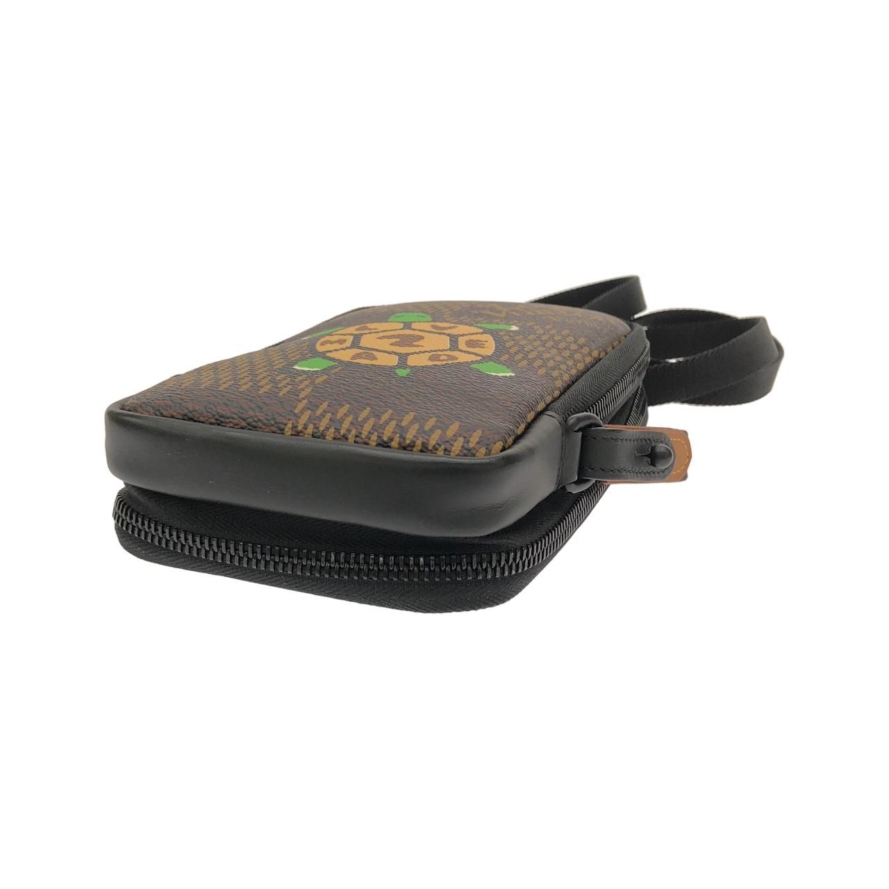 Louis Vuitton Damier Giant Double Phone Pouch Shoulder — view 3