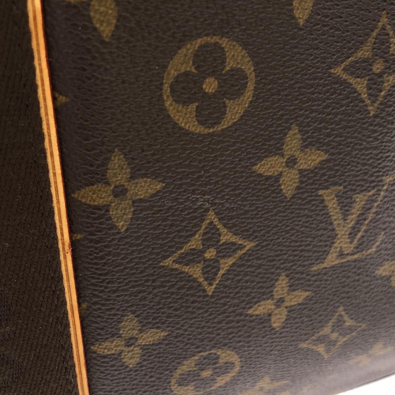 Louis Vuitton Monogram Beaubourg — view 5