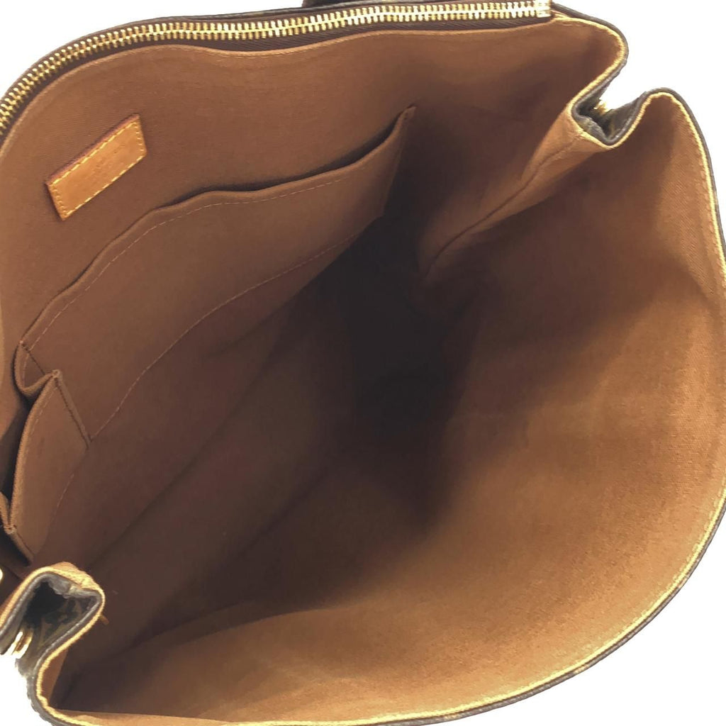 Louis Vuitton Monogram Beaubourg — view 6
