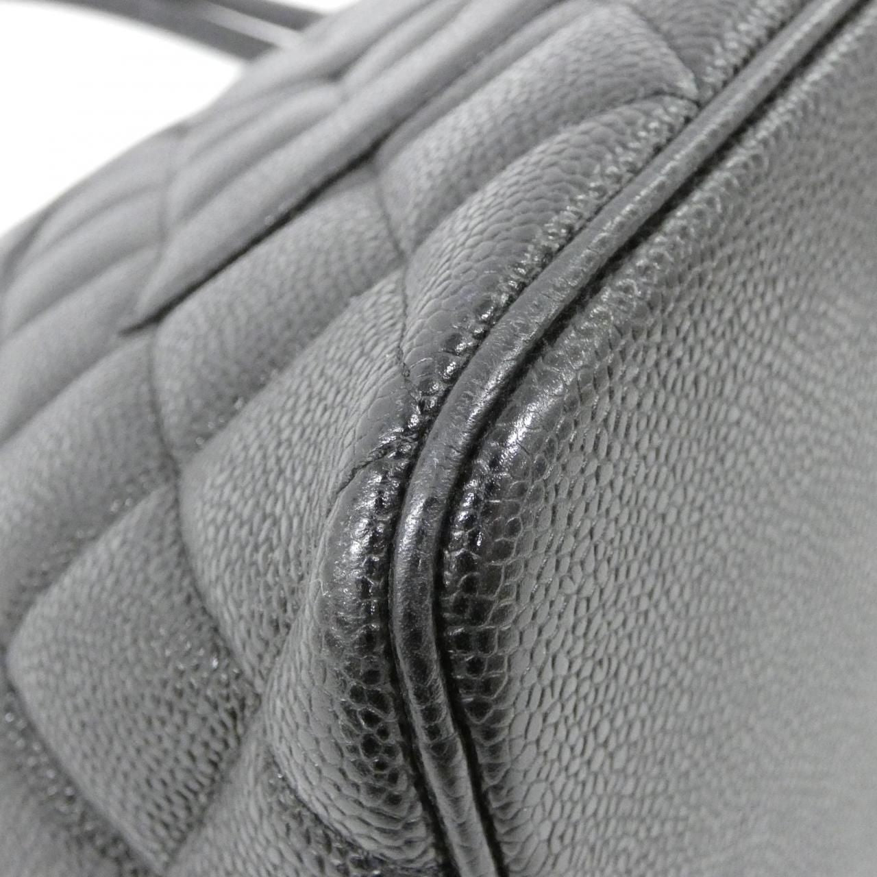 Chanel Vintage Bag Handbag Black — view 3