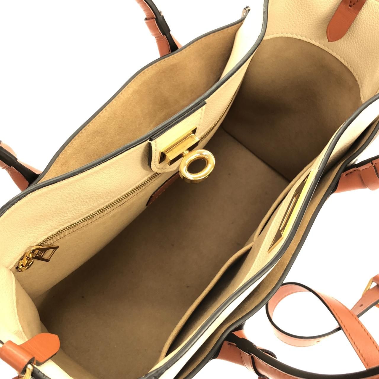 Louis Vuitton on My Side MM — view 7